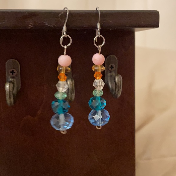 Jewerly By Hailey Custom Beaded earrings - Picture 4 of 7